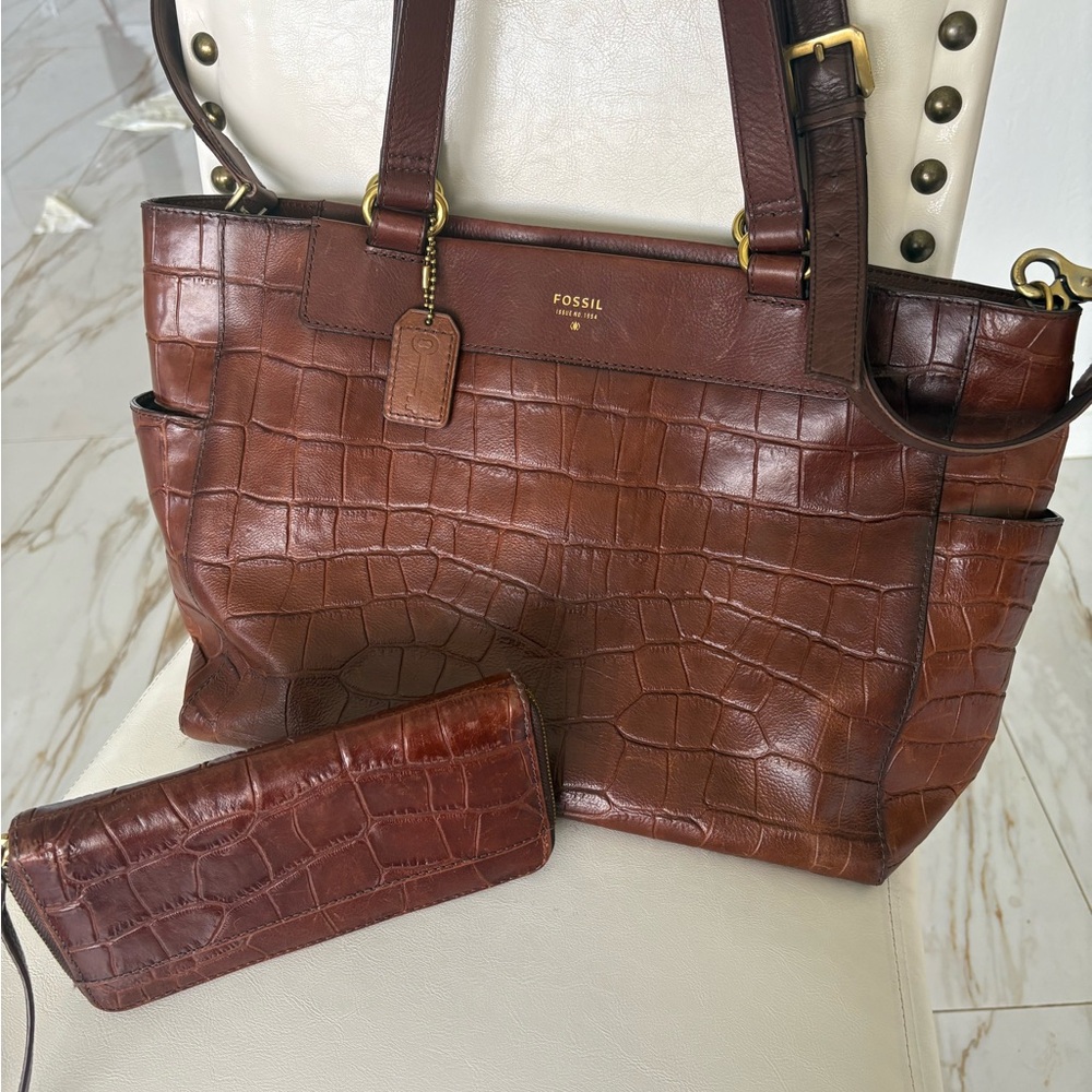 Gorgeous FOSSIL LARGE Brown Croc-Embossed Leather Tote & Wallet Combo ! - Picture 15 of 15
